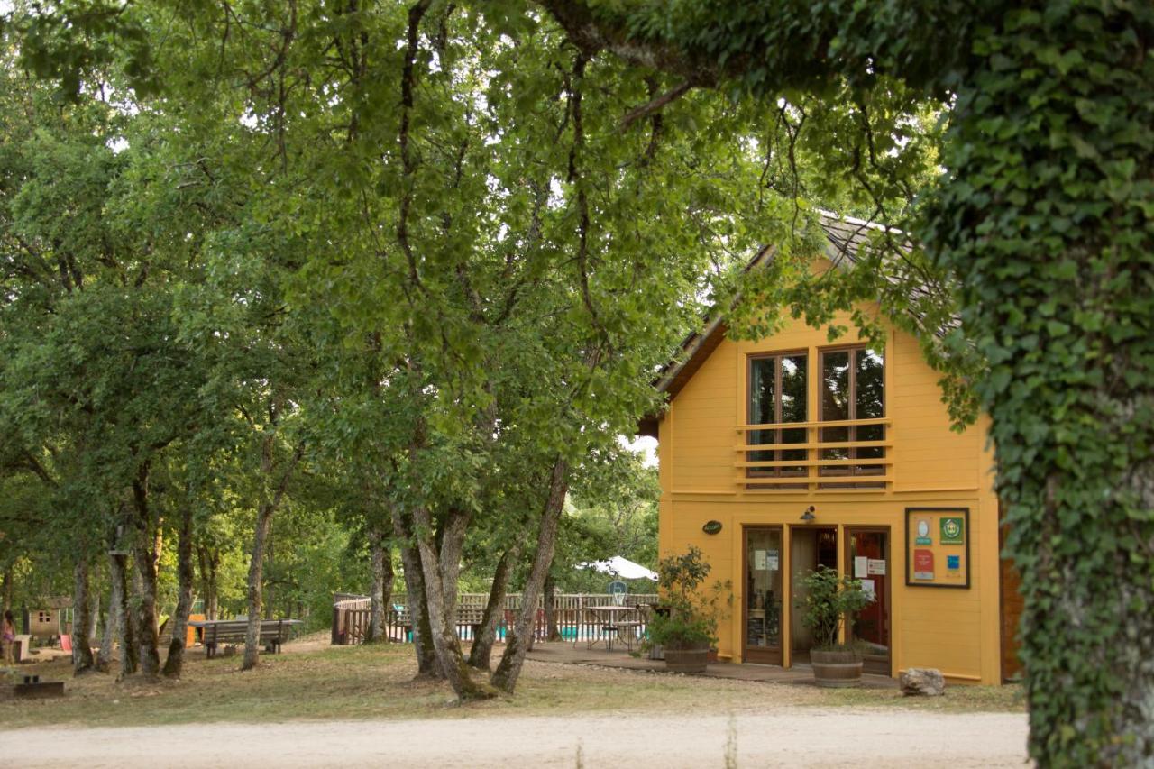 Le Bois De Faral Hotel Le Bastit Eksteriør billede